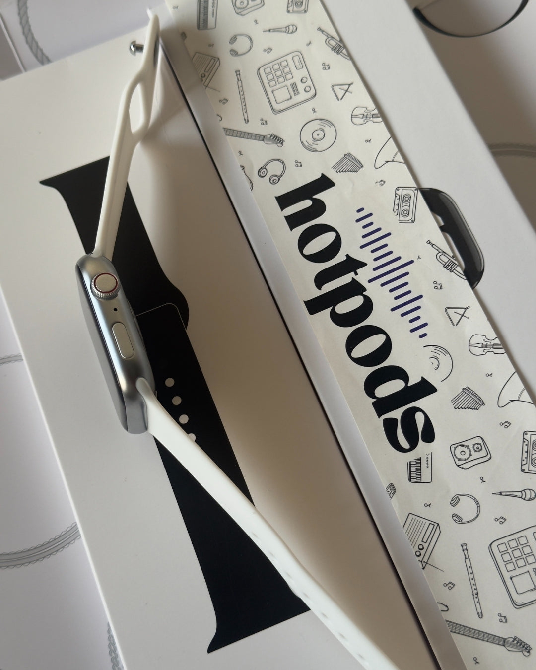 Series 10 Edge - ON/OFF Logo (Silver)